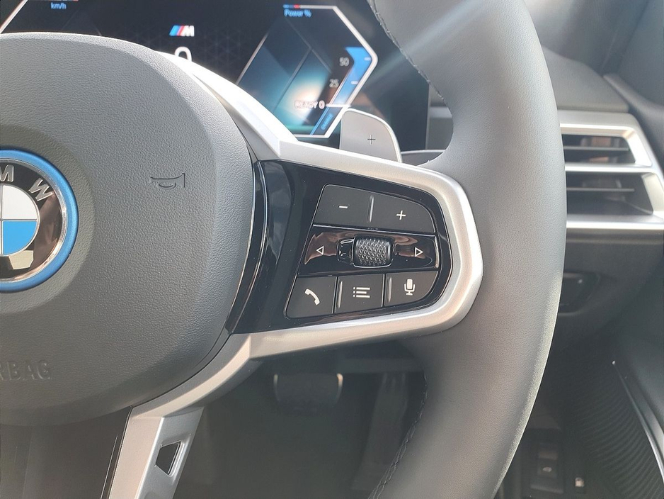 2026 BMW 3 Series - image 18