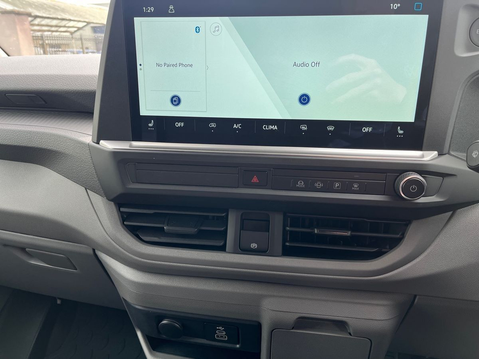 2026 Volkswagen Transporter - image 10