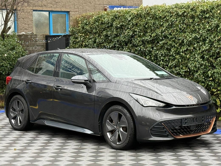 2023 Cupra Born V1 // VERY LOW MILEAGE // APPLE CARPLAY/ANDROID AUTO // 360 DEGREE SURROUND PARKING CAMERAS €24,900