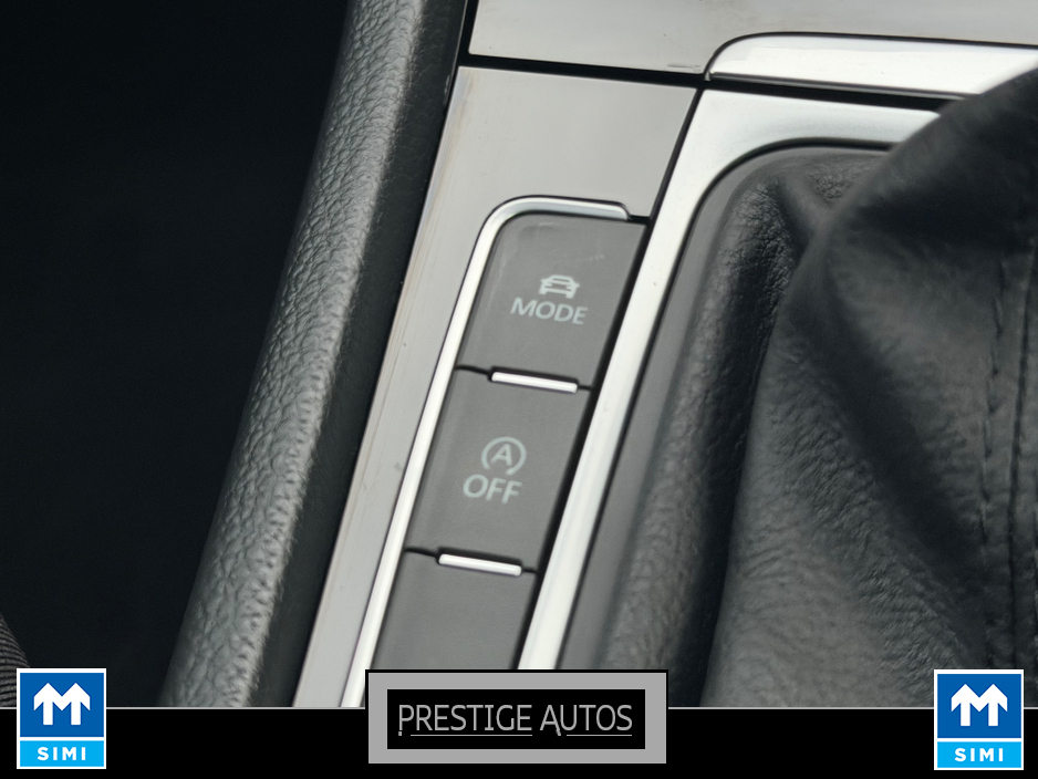 2014 Volkswagen Golf - image 23