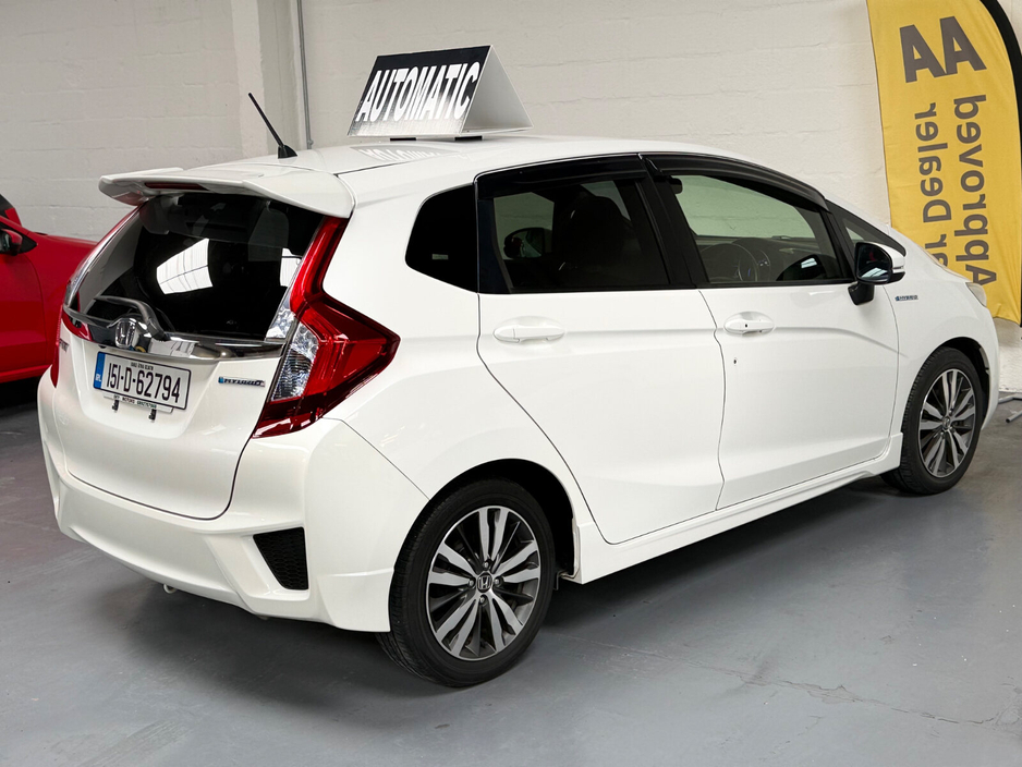 2015 Honda Jazz - image 5