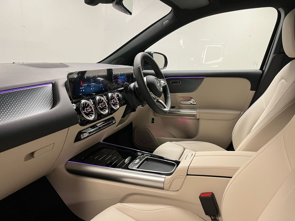 2026 Mercedes-Benz GLA Class 180 Progressive - 18 Inch Alloys - Reversing Camera - Ambient Lighting - Sat Nav - Climate Control - Heated Seats - Keyless Start - Apple CarPlay/Android Auto €61,717