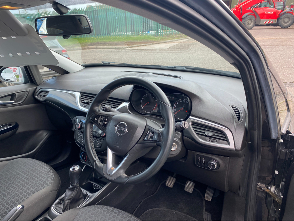 2016 Opel Corsa - image 12