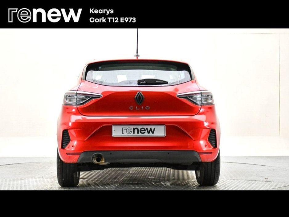 2025 Renault Clio - image 10