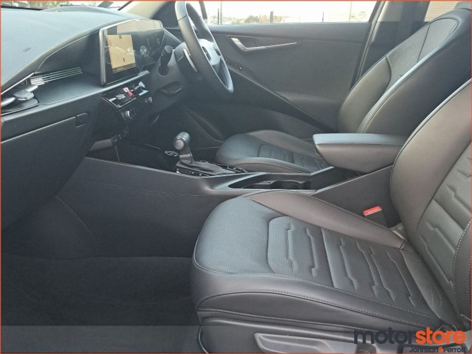 2025 Kia Niro K3 1.6 Petrol HEV (Kia Warranty / AA Membership / Bishopstown) €35,900