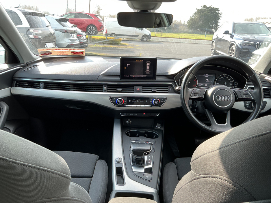 2017 Audi A4 - image 12