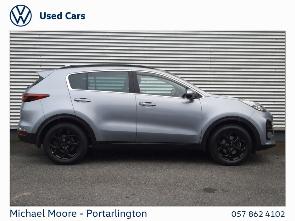 2015 Toyota Yaris - image 11