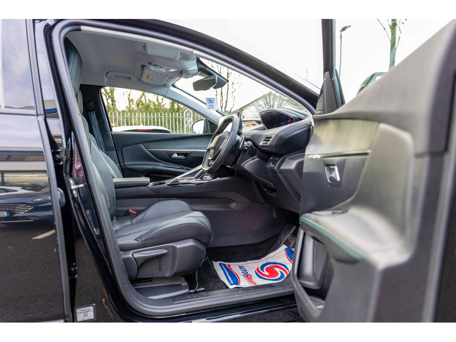 2021 Peugeot 3008 2021 Peugeot 3008 HYBRID2 PHEV 225bhp Allure €24,950