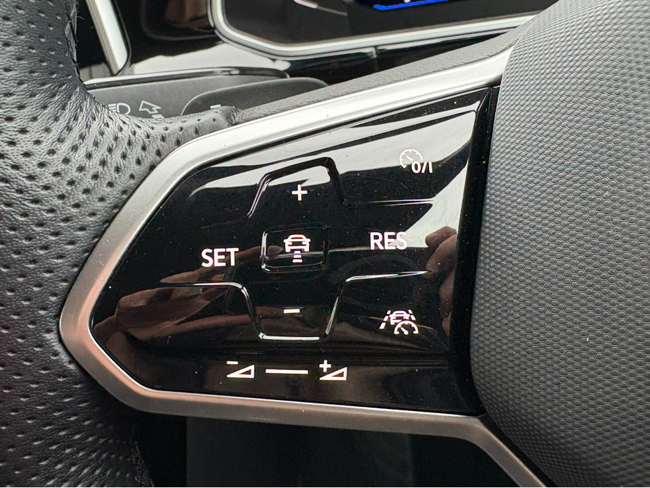 2023 Volkswagen T-Roc R-LINE 2.0TDI 150BHP AUTOMATIC €36,950