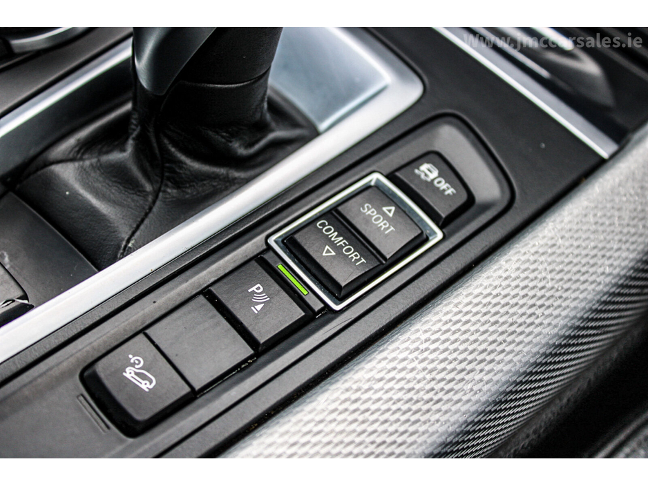 2015 BMW X5 xDrive30d M Sport €32,995