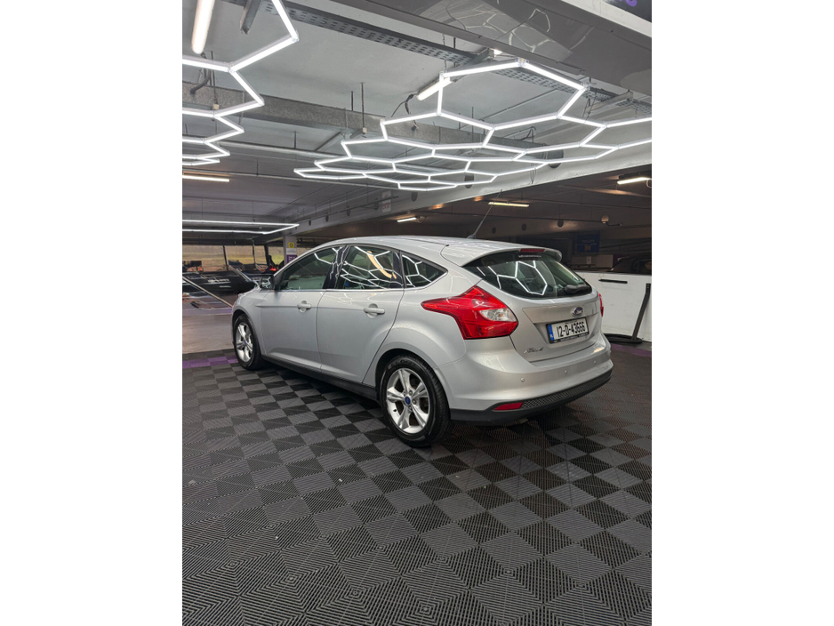 2012 Ford Focus - image 5