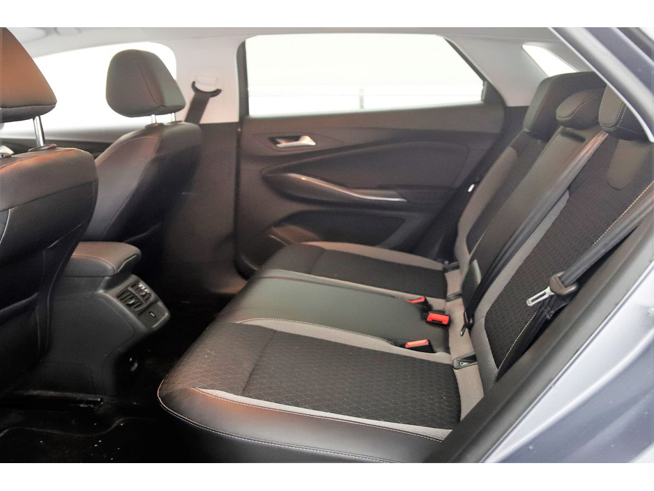 2020 Opel Grandland X - image 16
