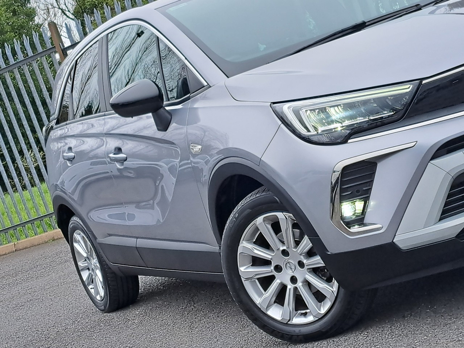 2022 Opel Crossland - image 8