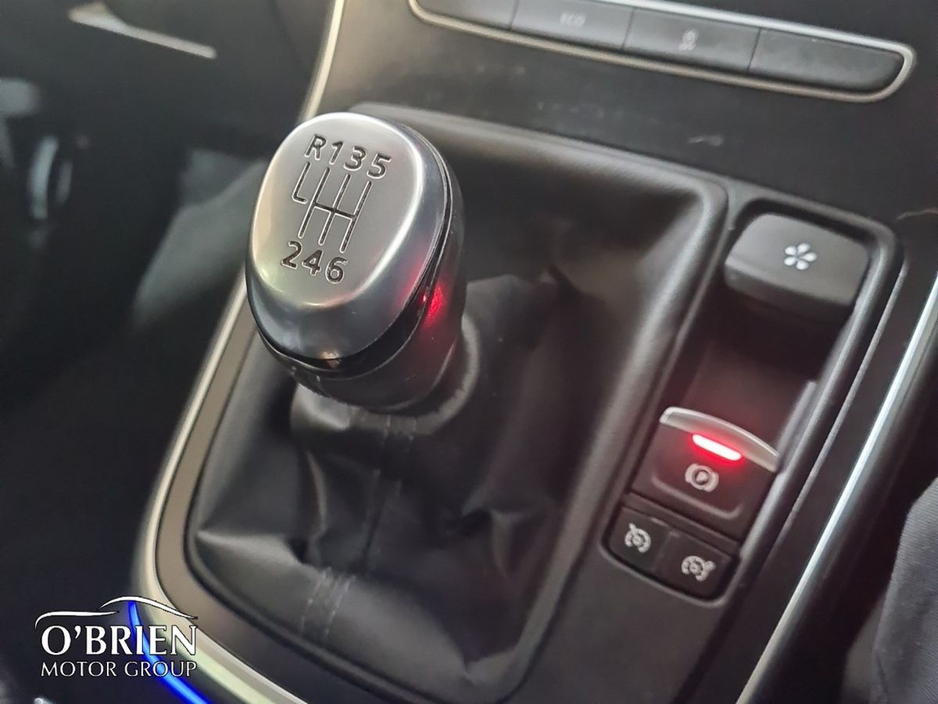 2019 Renault Scenic - image 14