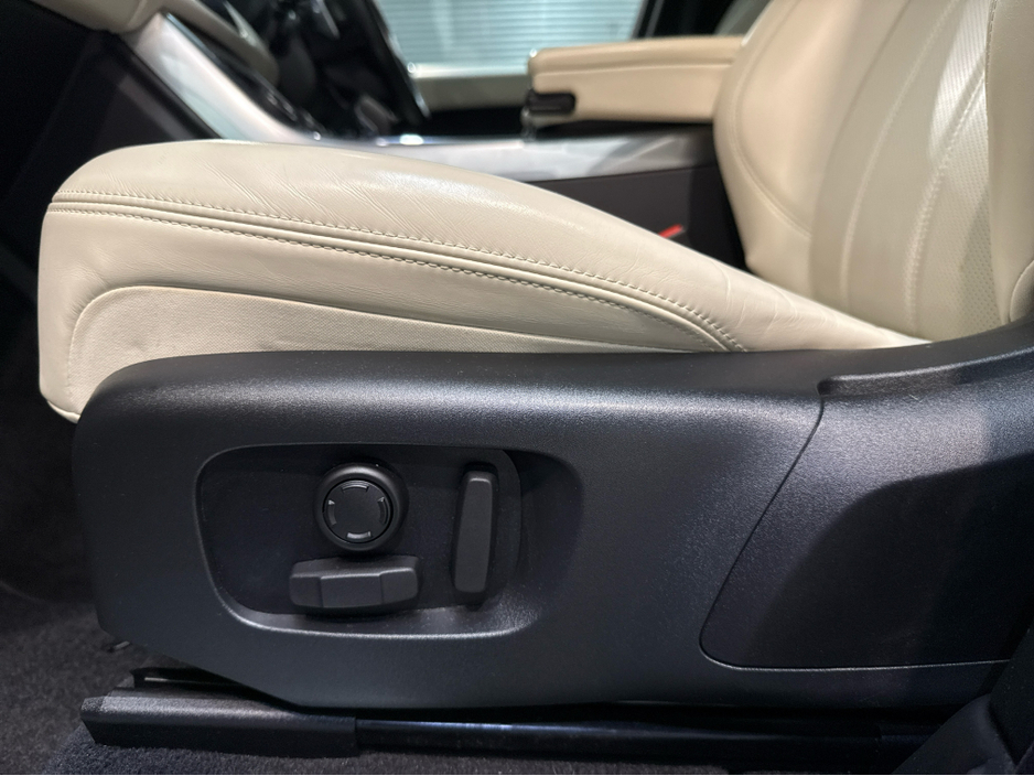 2022 Land Rover Range Rover Sport - image 22