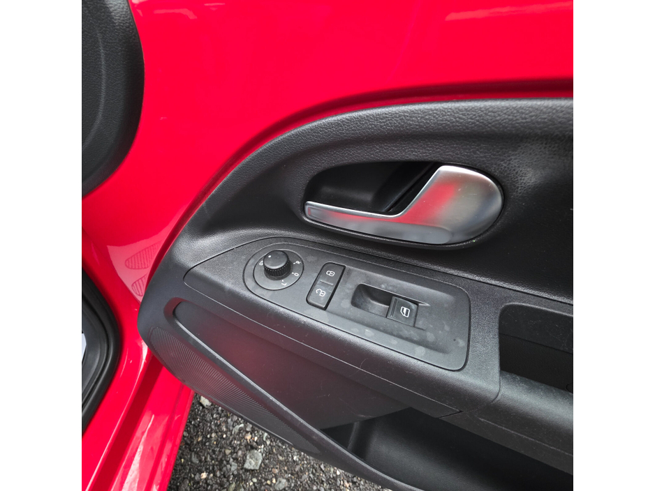 2014 Volkswagen up! 1.0 75BHP MOVE UP €7,450