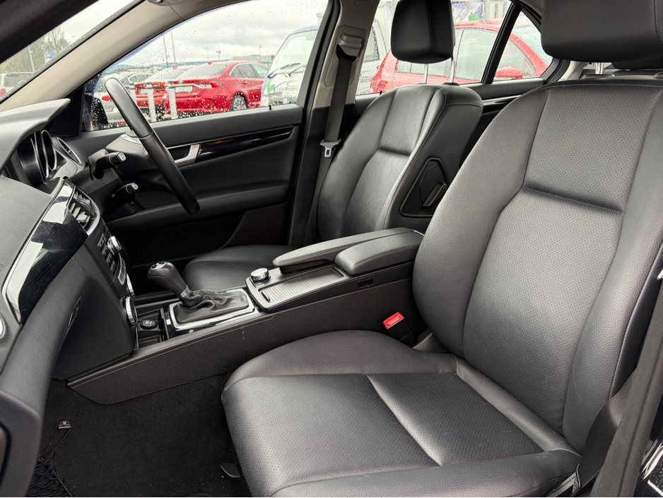 2014 Mercedes-Benz C Class - image 8