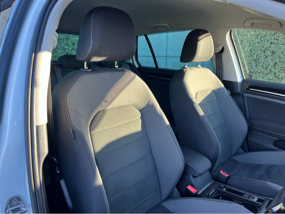 2019 Volkswagen Golf HIGHLINE AUTOMATIC 1.4 PETROL //LOW MILES//HIGH SPEC//REVERSE CAMERA//KEYLESS ENTRY//ADAPTIVE CRUISE CONTROL// €21,950