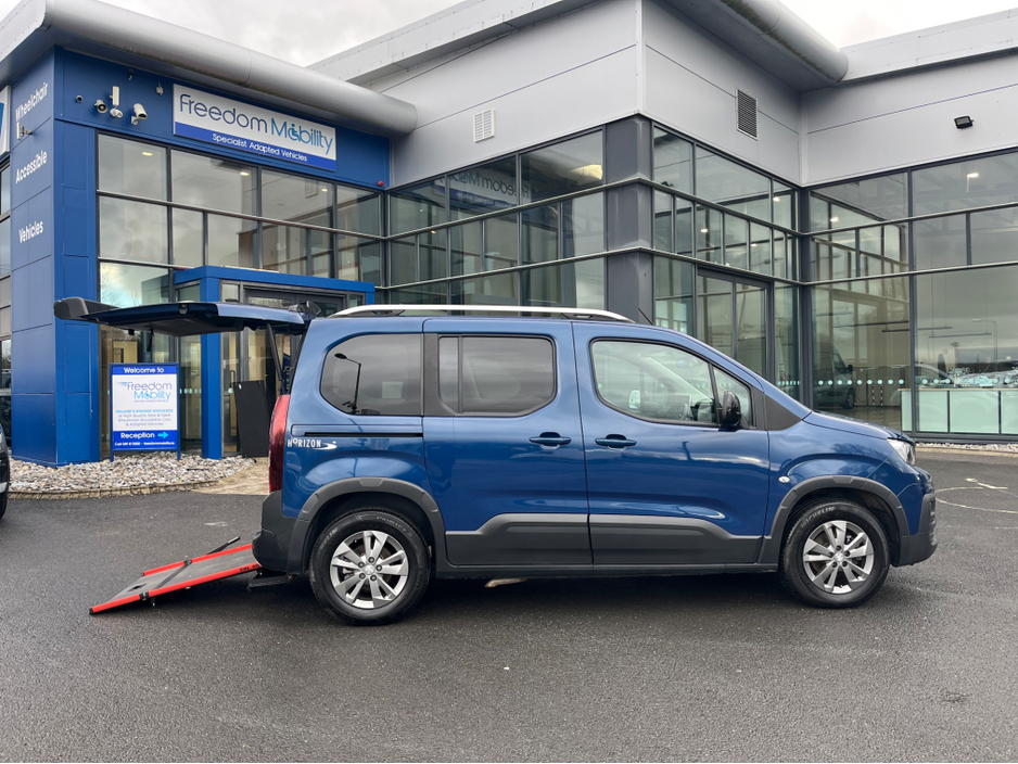 2022 Peugeot Rifter Wheelchair Accessible SWB Manual €22,995