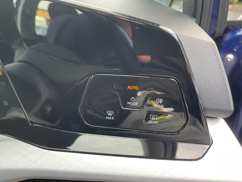 2022 Volkswagen Golf 2.0 TDI Life Estate 5dr Diesel Manual Euro 6 (s/s) (115 ps)