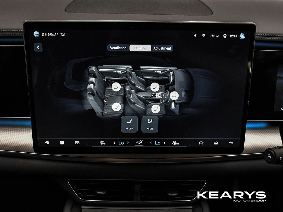 2025 BYD Sealion 7 - image 29