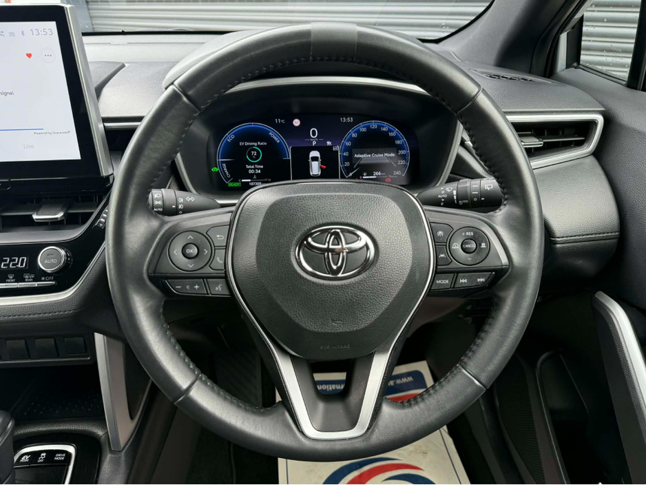 2023 Toyota Corolla - image 13
