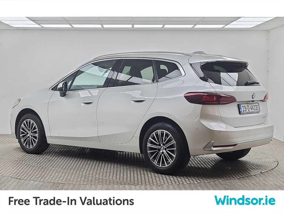 2023 BMW 2 Series 220i Luxury Auto €32,995