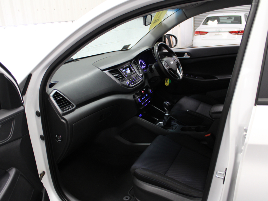 2017 Hyundai Tucson - image 31