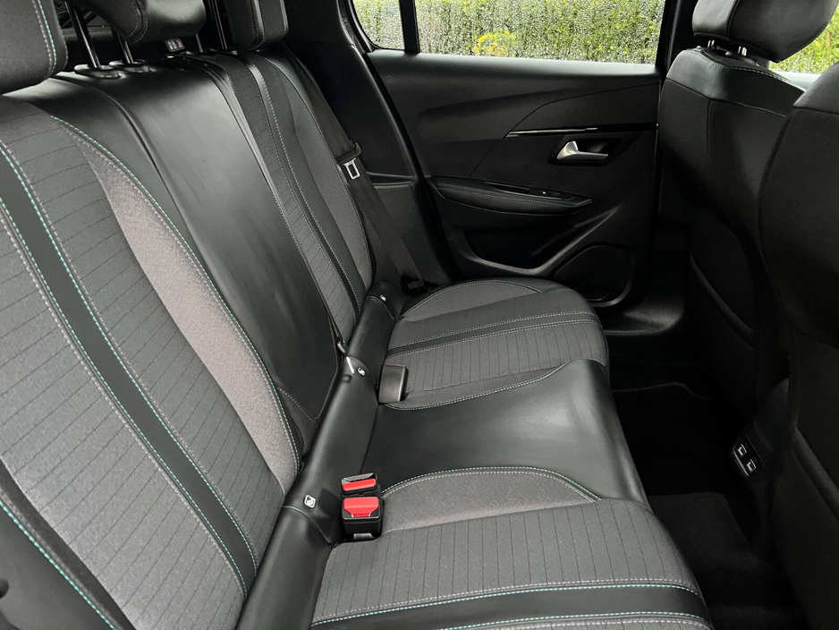 2022 Peugeot 208 1.2 Puretech 100bhp Allure Pack €17,950