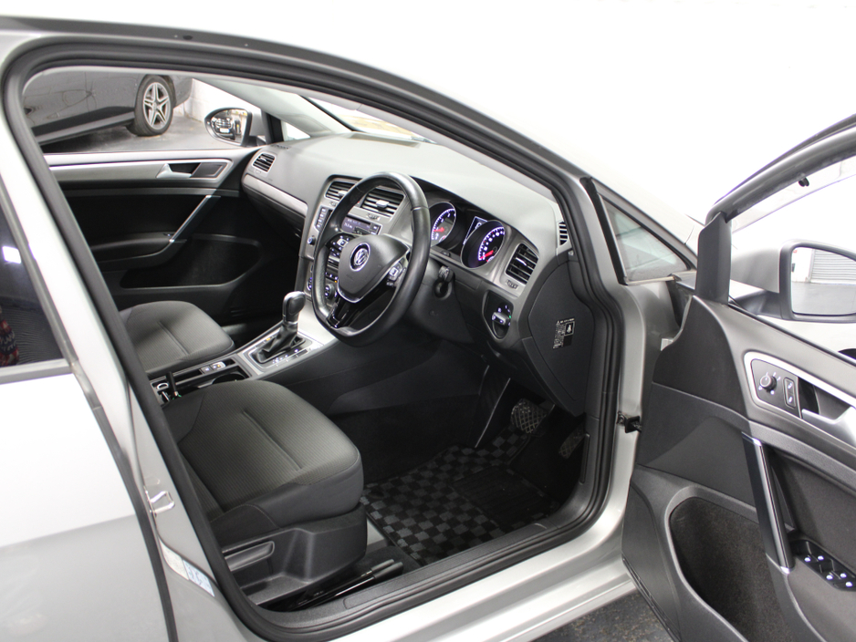 2017 Volkswagen Golf 1.2 TSI COMFORTLINE €16,450