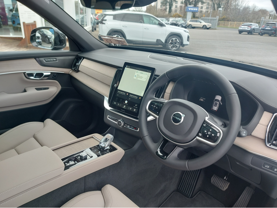 2026 Volvo XC90 - image 27