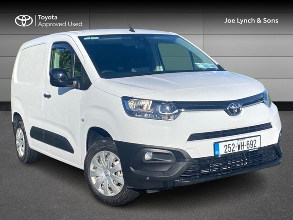 2025 Toyota Proace City SWB GX 100HP 650KGS €26,950