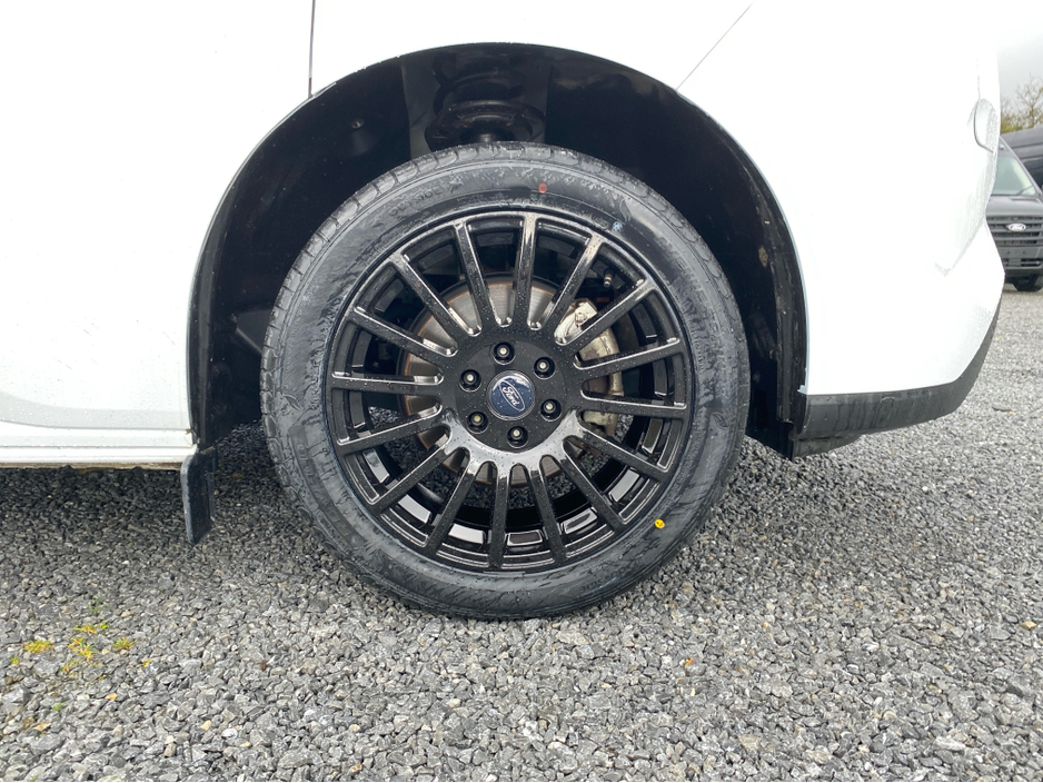 2025 Ford Transit Custom - image 21