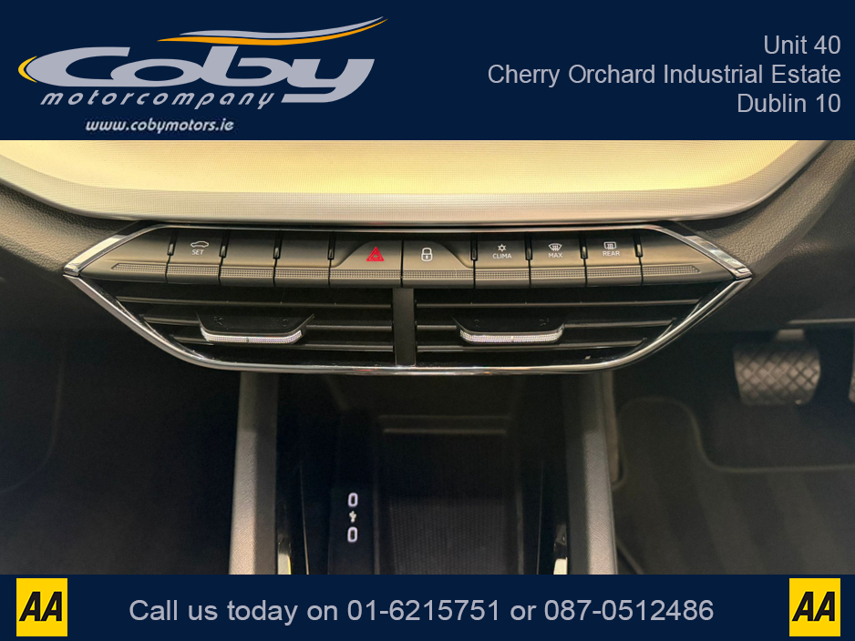 2021 Skoda Octavia - image 28