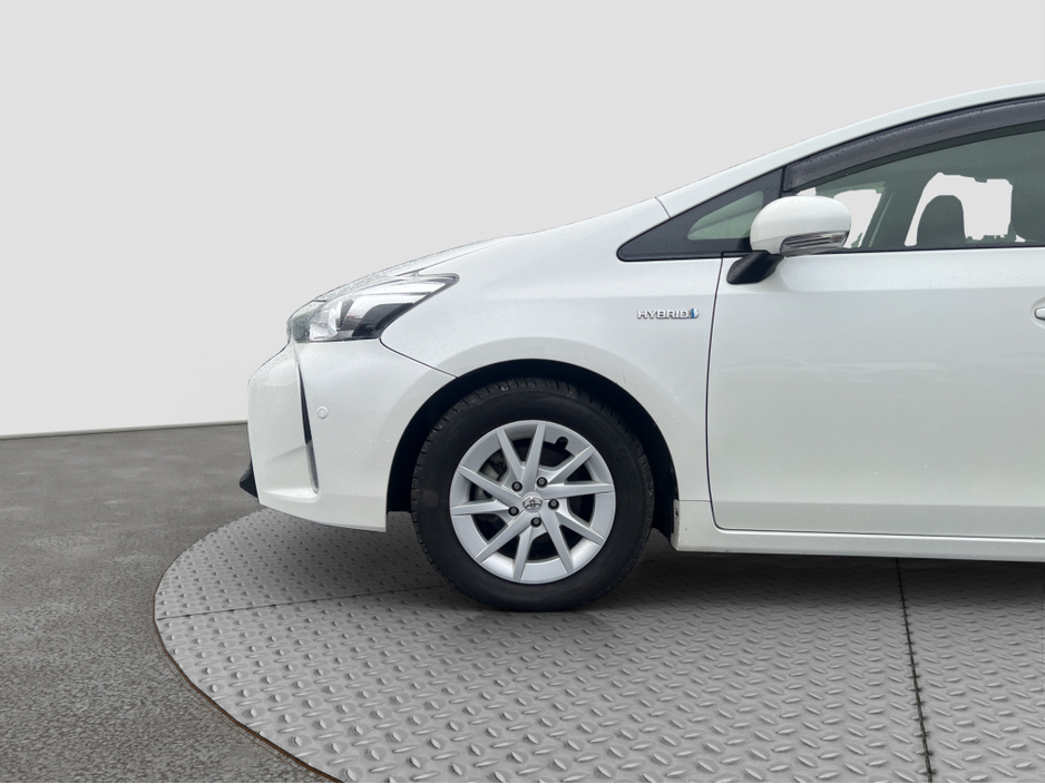 2020 Toyota Prius Alpha 2020 Toyota Prius Alpha  Self Charging Hybrid Automatic €19,950