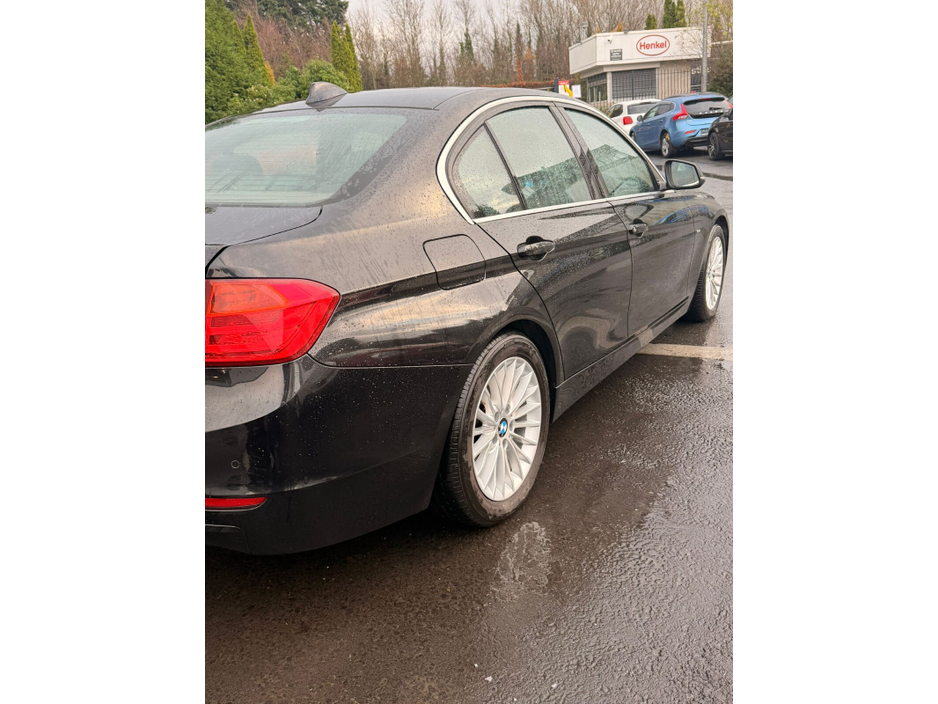 2012 BMW 3 Series  €11,500