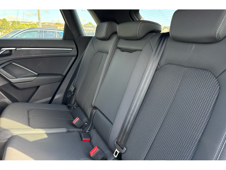 2020 Audi Q3 S LINE 35 TDI S-A €32,600
