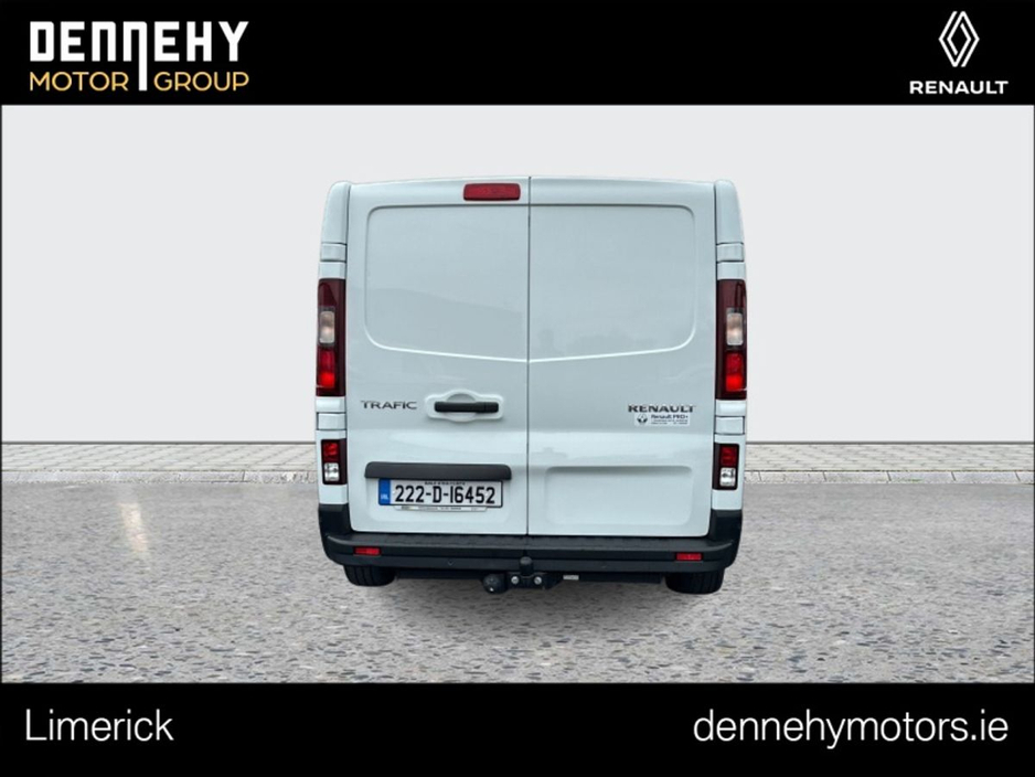 2022 Renault Trafic - image 10