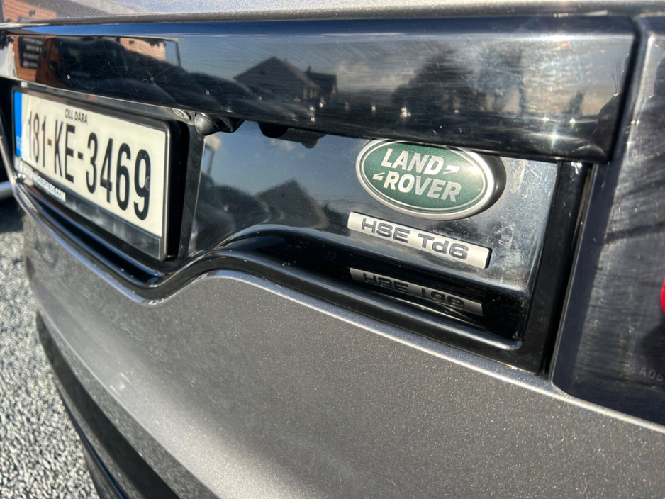 2018 Land Rover Discovery - image 13