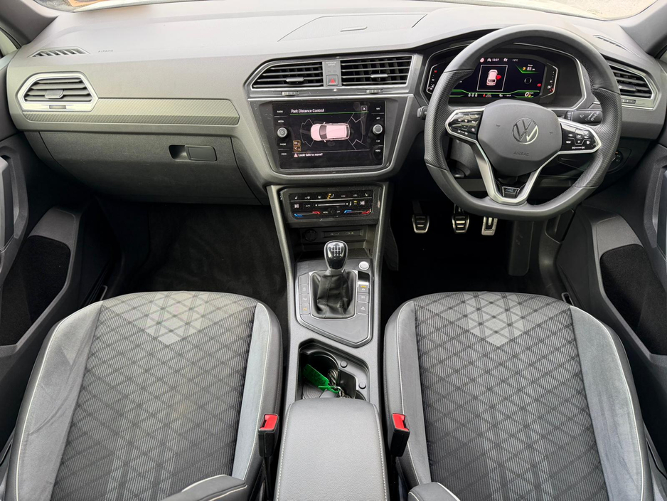 2023 Volkswagen Tiguan 231 D R-LINE 2.0 TDI 6SP FWD 150HP LOW KMS! €41,995