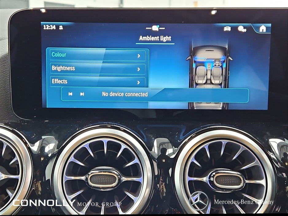 2025 Mercedes-Benz GLA Class - image 19