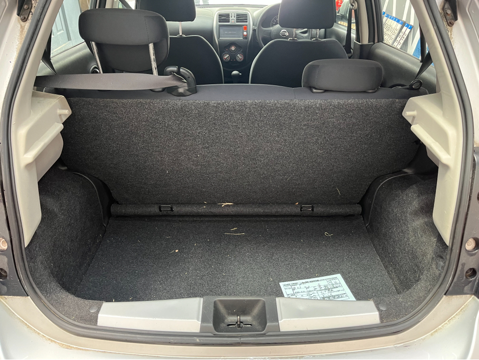 2016 Nissan March - image 7