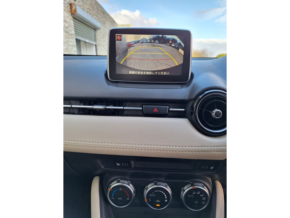 2016 Mazda Demio - image 15