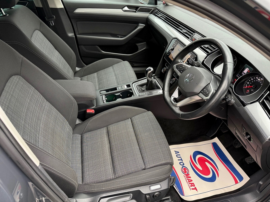 2021 Volkswagen Passat SE NAV 2.0 TDI 150 BHP **NEW MODEL**ONE UK OWNER**XENON HEADLIGHTS**SAT NAV**MINT**FSH** €21,450