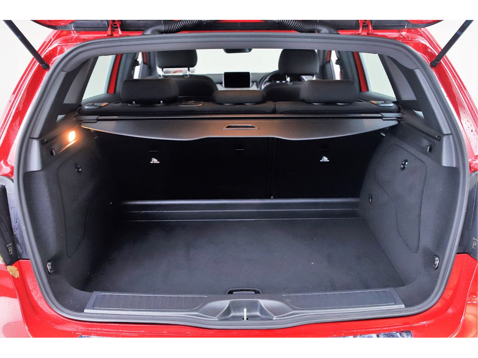 2016 Mercedes-Benz B Class - image 27