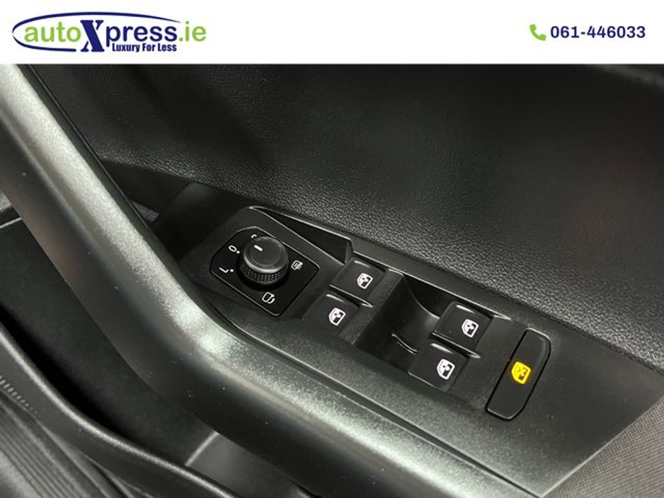 2023 Volkswagen Polo - image 31