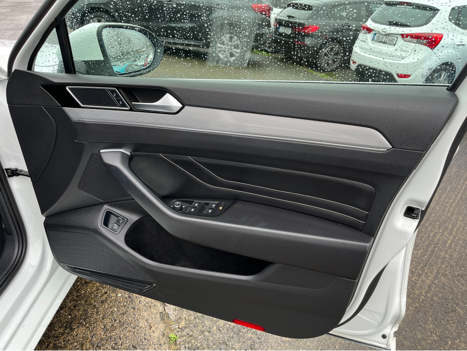 2019 Volkswagen Passat GTE 1.4 TSI PHEV PETROL HYBRID //FULL LEATHER HEATED SEATS//SAT NAV//ADAPTIVE CRUISE CONTROL// €17,950