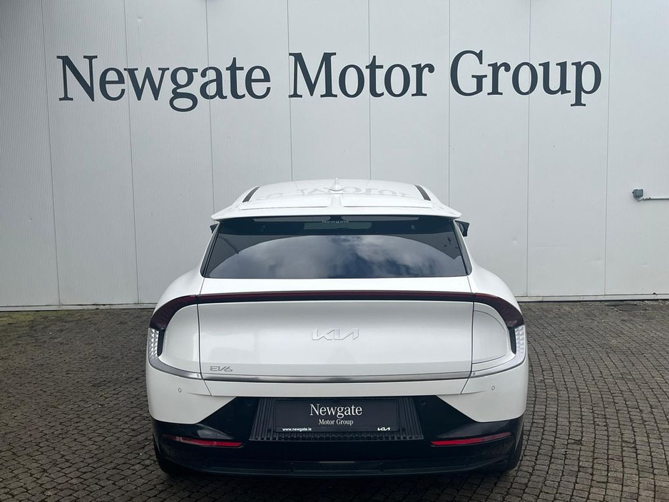2022 Kia EV6 - image 5