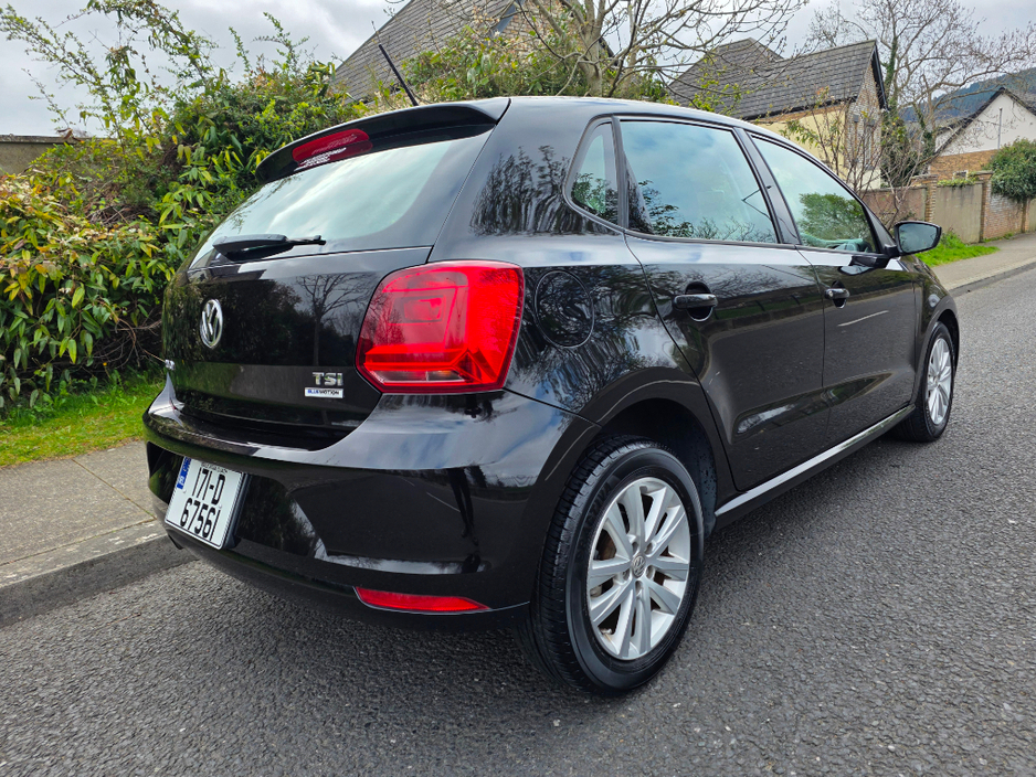 2017 Volkswagen Polo - image 3