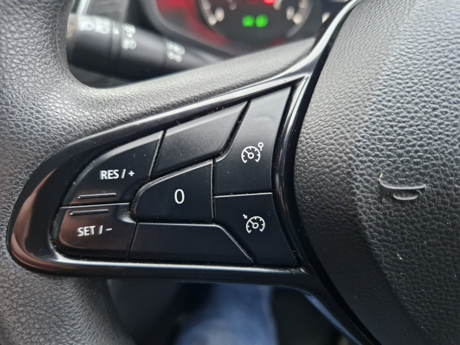 2023 Renault Trafic RED VAN FWD 130 3T1 E6 L2H1 3DR €18,450